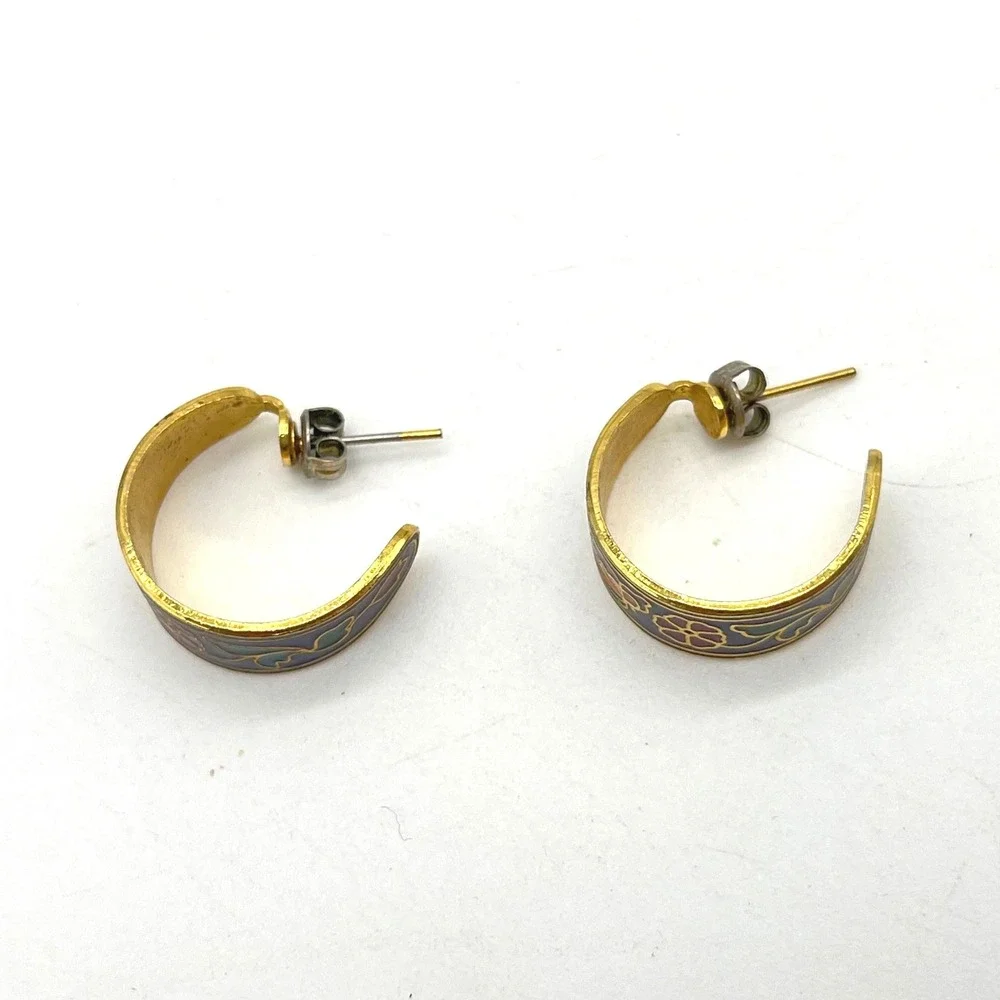 Vintage Cloisonne Enamel Floral Butterfly Hoop Earrings Gold Tone Navy Blue - Picture 3 of 8